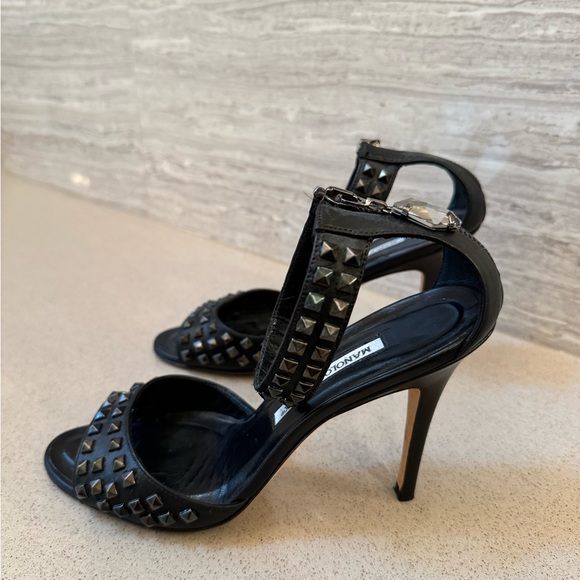 Studded Manolo Blahnik 8.5 US - Picture 3 of 5
